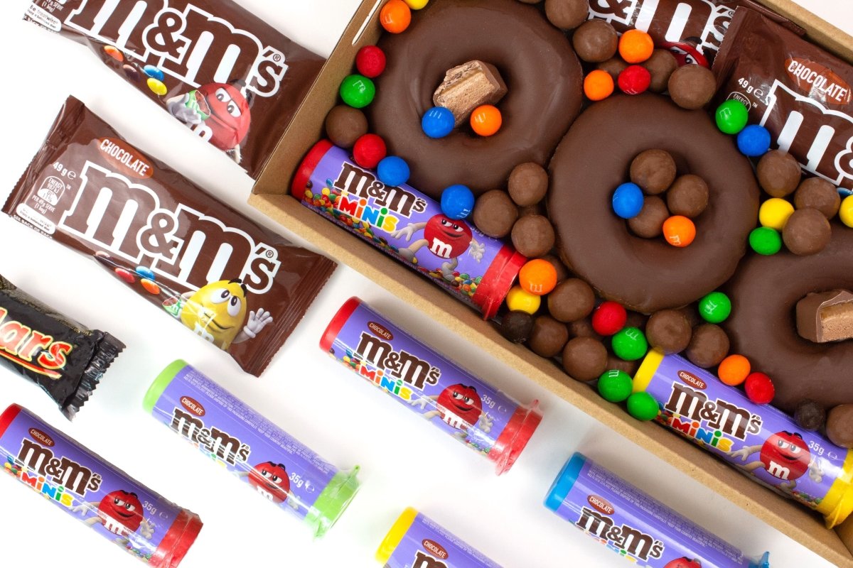 M&M Lovers Dessert Box - Yummy Box